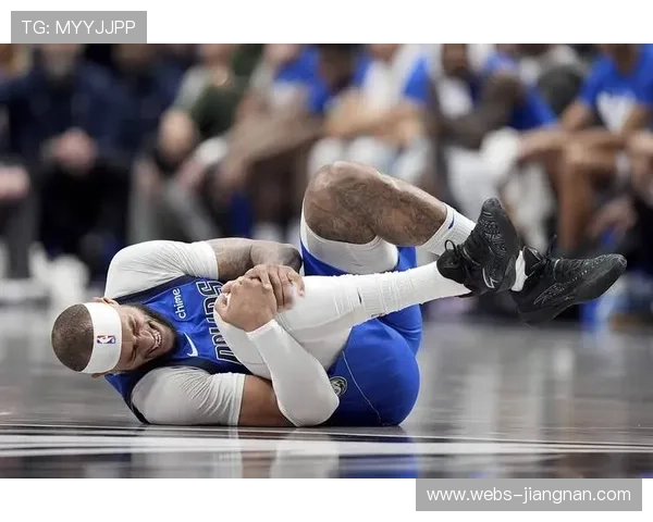 湖人陷用人荒仅剩十人可战独行侠球队深陷伤病与轮换危机