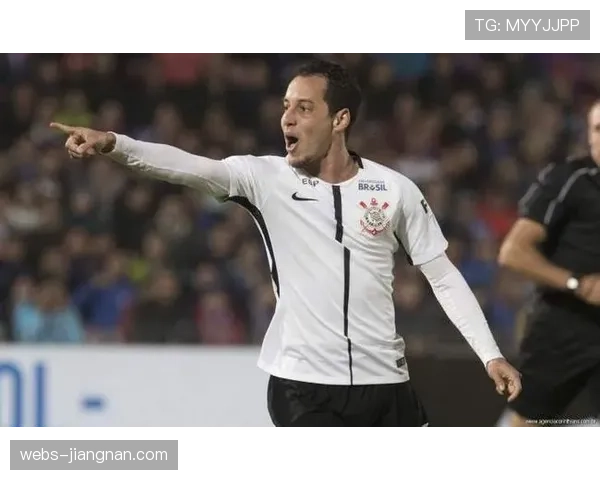 科林蒂安门将索萨伤缺,后防线面临重组