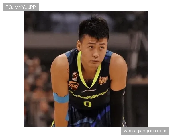 赵睿新伤右腿深层拉伤 与之前左腿老伤部位不同 赵睿新伤右腿深层拉伤 与之前左腿老伤部位不同