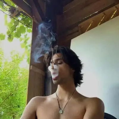 彭蓓荷
